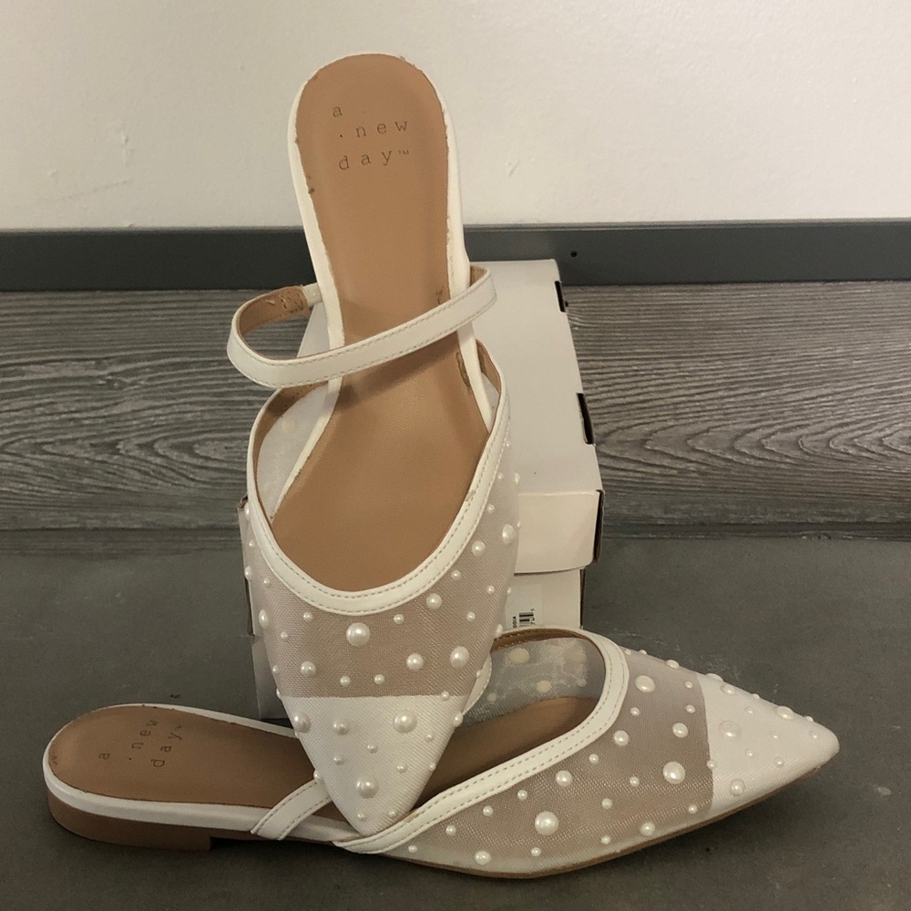 A New Day White Pearl Slides